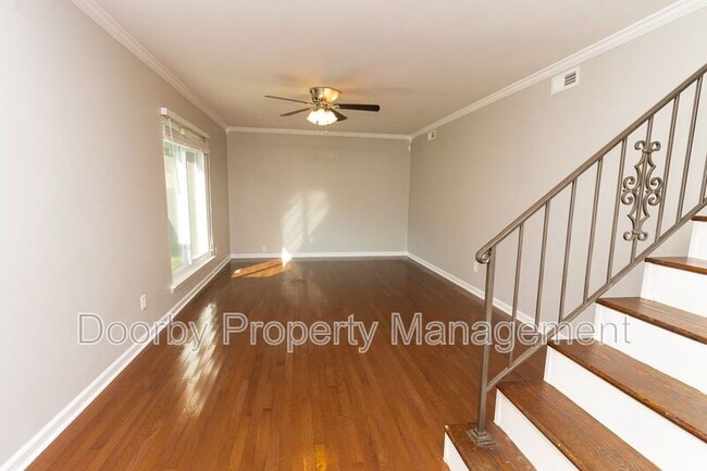 Building Photo - 1345 Cenora Ln