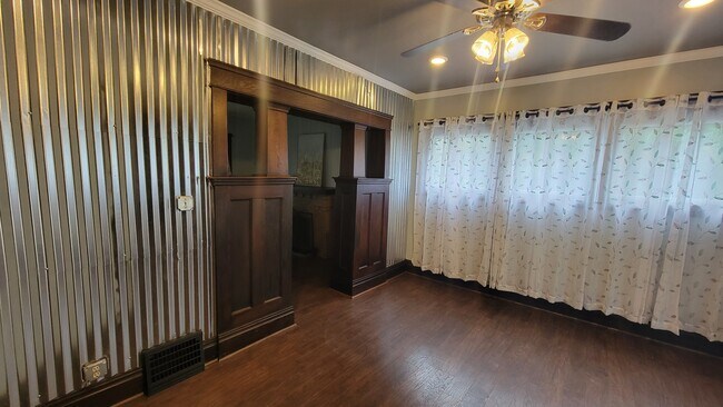 Foto del edificio - 765 E Buchtel Ave