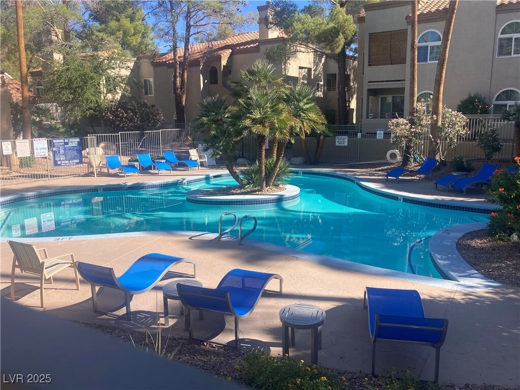 Foto principal - 3145 E Flamingo Rd