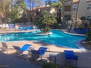 Building Photo - 3145 E Flamingo Rd