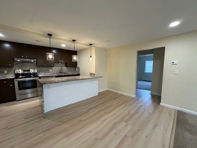 Building Photo - 12 Hallmark Gdns