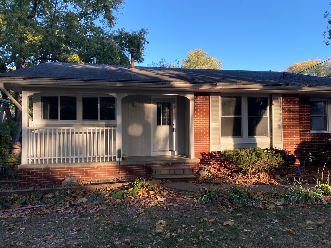 Foto principal - 2739 64th St