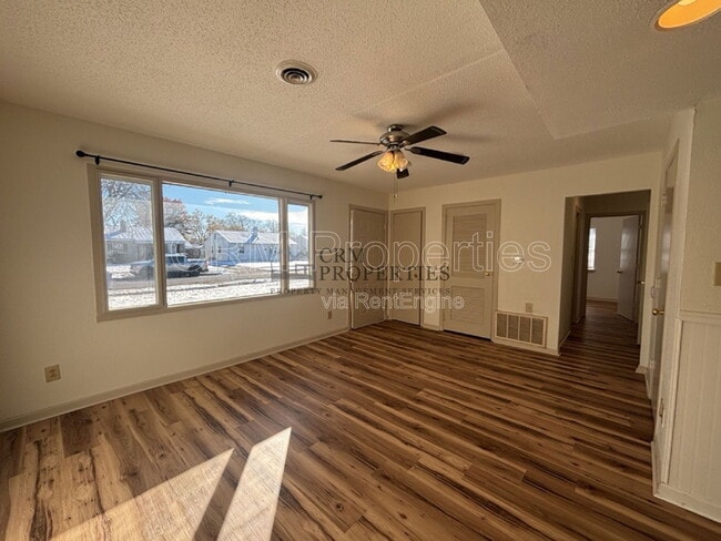 Foto del edificio - 1008 E Fischer St