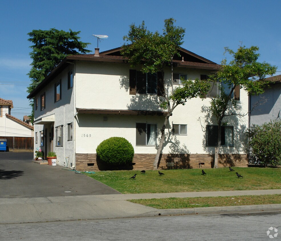 Building Photo - 1565 Quebec Ct