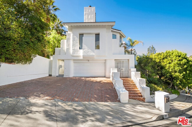 Building Photo - 2461 Jupiter Dr
