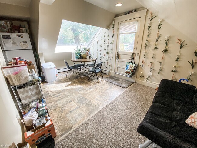 Foto del edificio - 3 br, 1.5 bath House - 520 Hill St 3