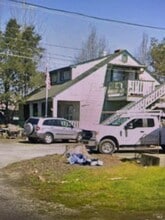 Building Photo - 7 Hawthorne Ct