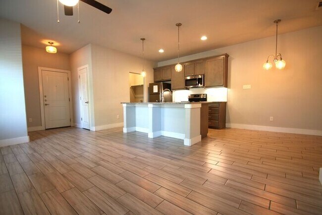 Building Photo - COMING SOON! Modern 3BR/2BA Duplex with 2-Car Garage & Fenced Yard — Fort Worth, TX | Pet Friendly