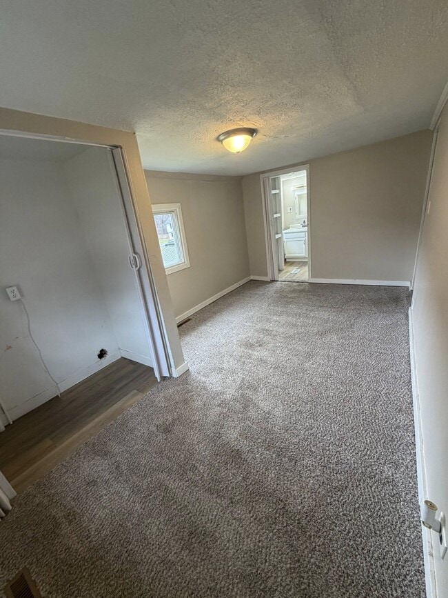 Building Photo - 1331 Race St