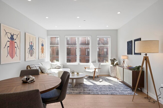 Photo - 693 Sutter St Apartment