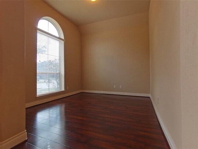 Foto del edificio - 6003 Bristol Path Ln