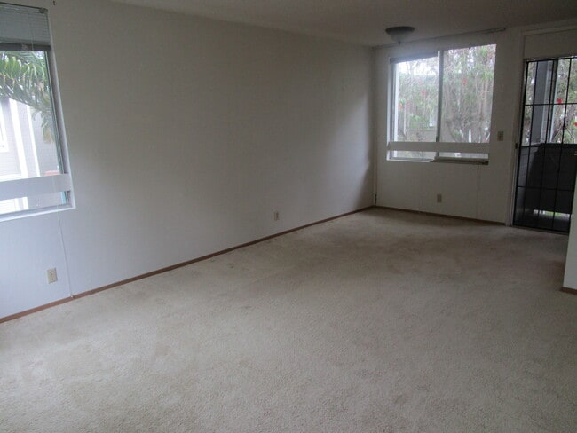 Building Photo - Mililani Terrace 1 Bed