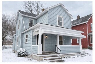 Building Photo - 279 Malleable St