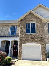 Building Photo - 50 Enchanted View Cir