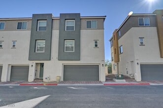 Building Photo - 3736 Enchanted Sky St