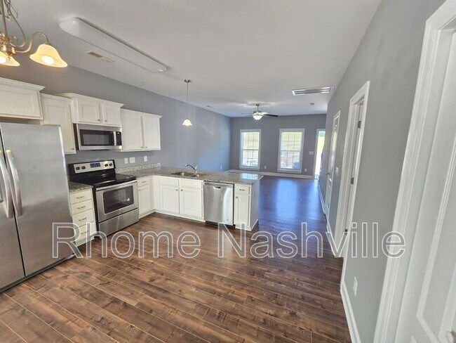 Building Photo - 401 Caldwell Dr