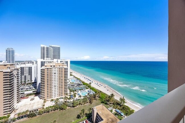 Building Photo - 1950 S Ocean Dr
