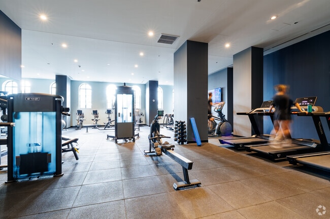 GYM - Le George Apartments