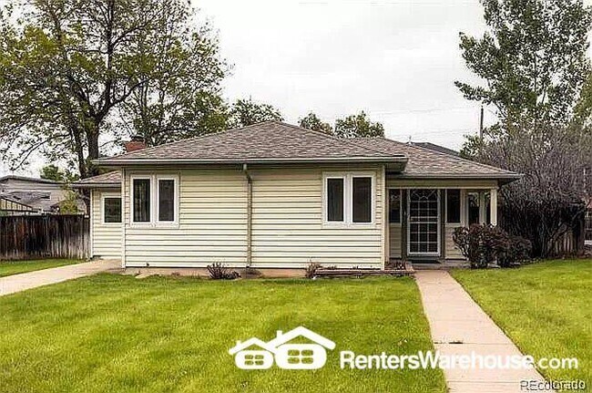 Building Photo - Charming 2 Bed 1 Bath in Great Neighborhood!