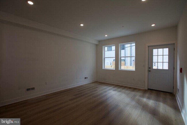 Foto del edificio - 1224 W Silver St