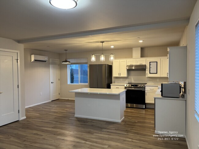 Foto del edificio - 8501 Locust Ave E