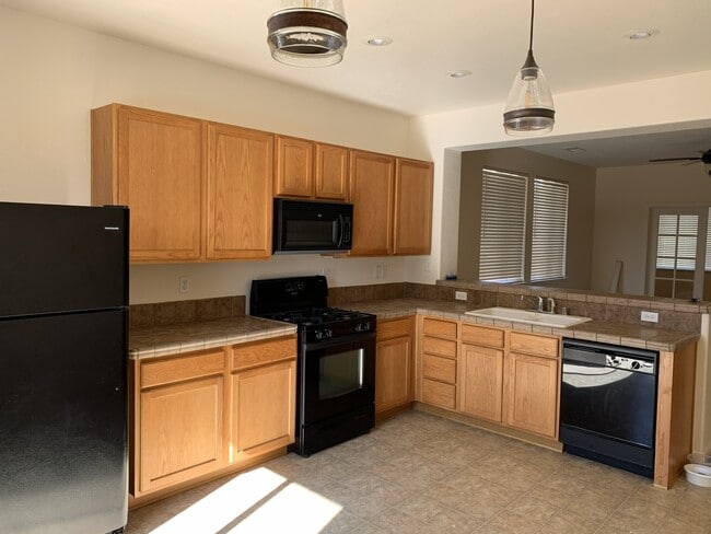 Foto del edificio - 1504 Crestview Rd