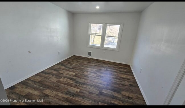 Building Photo - 1119 Prospect Ave
