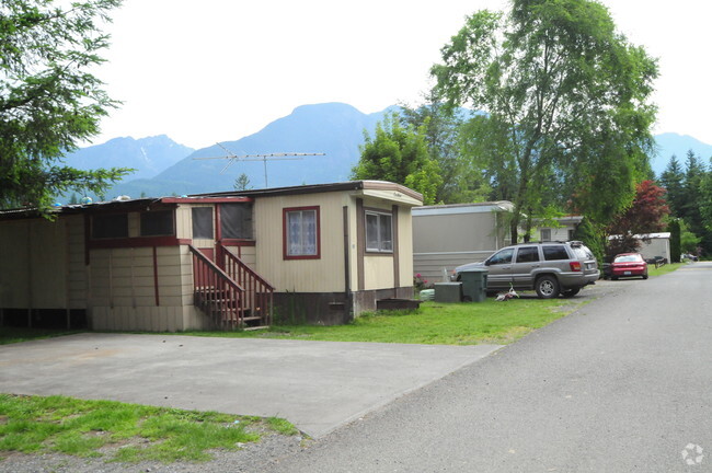 Building Photo - Alpine Meadows