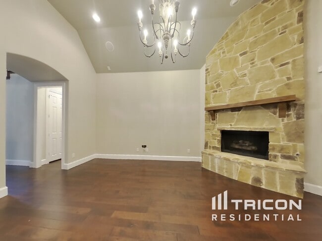 Foto del edificio - 8701 Bayberry Ave