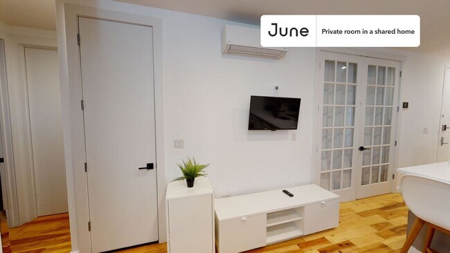 Foto del edificio - Room in Shared 4 bed/2 bath home