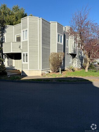 Building Photo - 1410 Whitney Ave