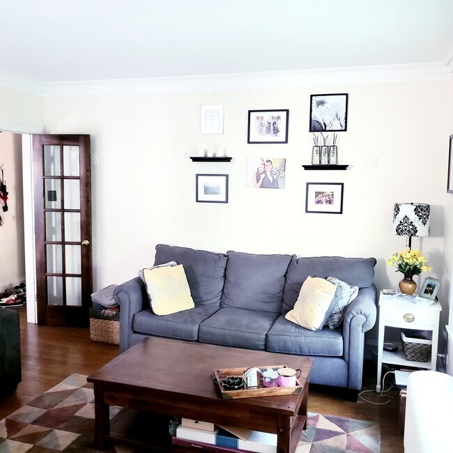 Foto del edificio - 1327 Washington St