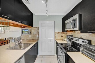 Building Photo - 22322 Pineapple Walk Dr