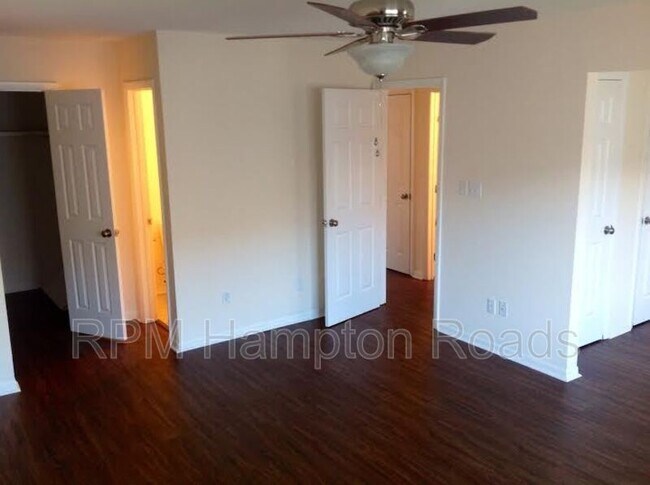 Foto del edificio - 4155 Thistle Cir