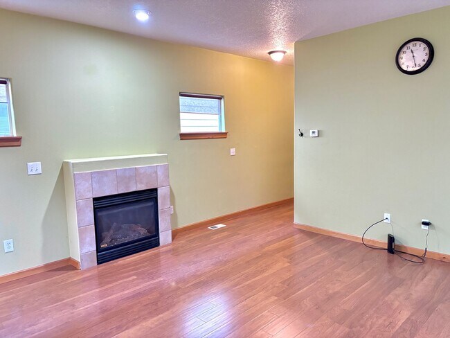 Foto del edificio - Montavilla 3 bed, 2 1/2 bath house