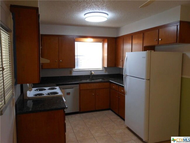 Building Photo - 1007 Wallhalla St