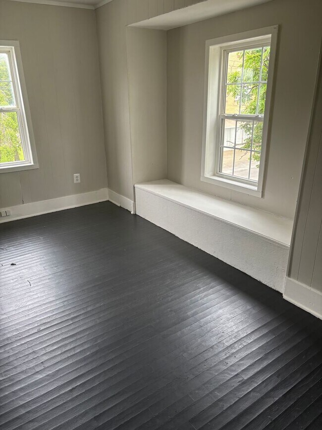 Building Photo - Section 8 Accepted!!!