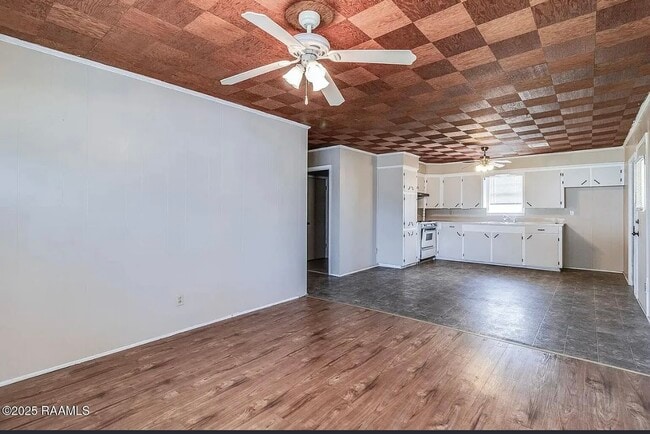 Building Photo - 907 Elizabeth St