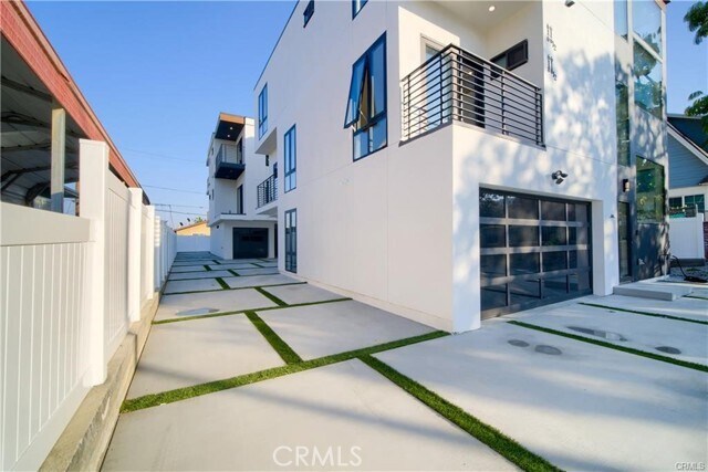 Foto del edificio - 616 N Mariposa Ave