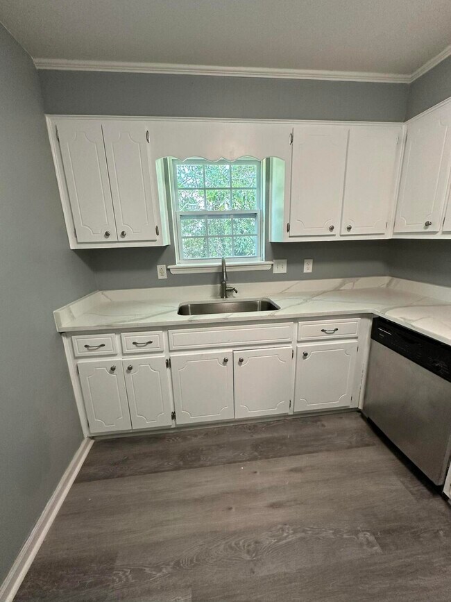 Foto del edificio - 4312 Wild Rose Dr