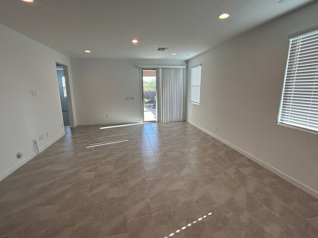 Foto del edificio - 24551 N 169th Dr