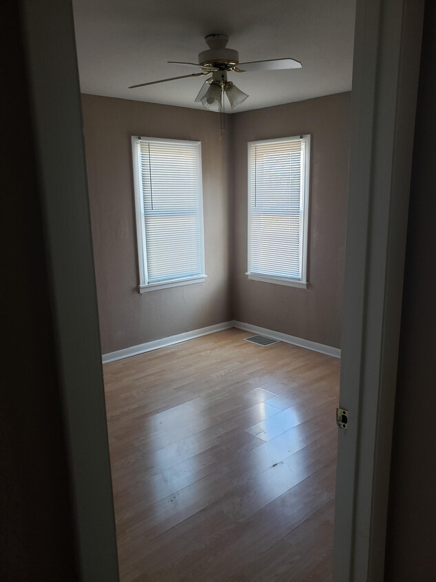 Primary Photo - 301 Franklin Ave