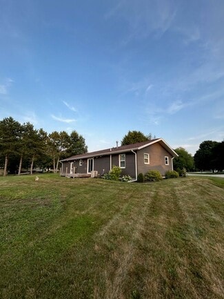 Building Photo - 57346 Tulip Ln