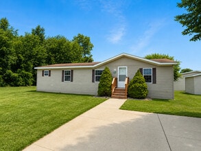Building Photo - 311 Scarlet Oak Ln