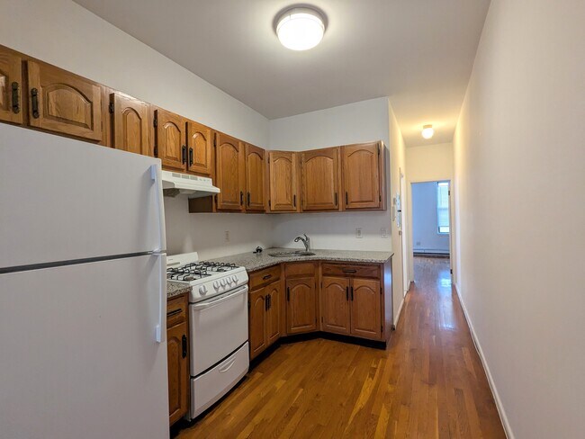 Building Photo - 374 2nd St