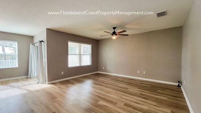 Foto del edificio - LOVELY 3 BEDROOM/2 BATH HOME WITH FENCED YARD! WILLOW WALK- PALMETTO!!!