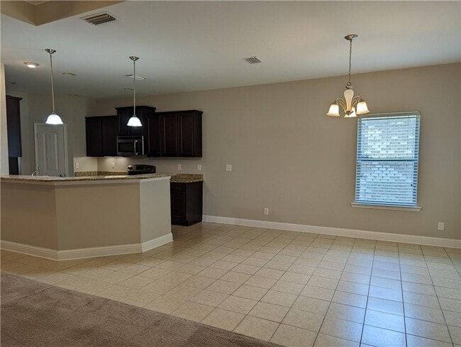 Building Photo - 6220 Whitebark Dr