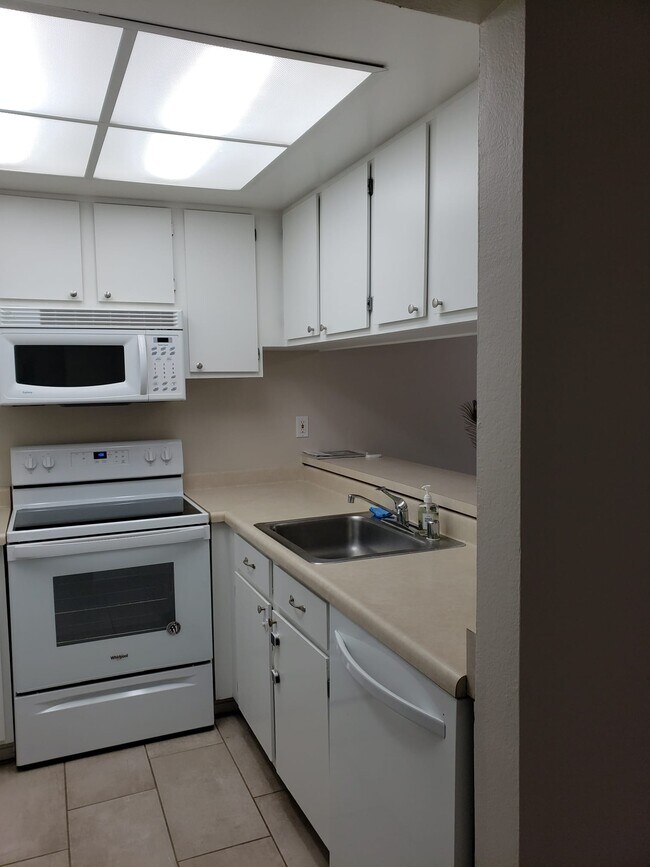 Building Photo - 4214 Treat Blvd