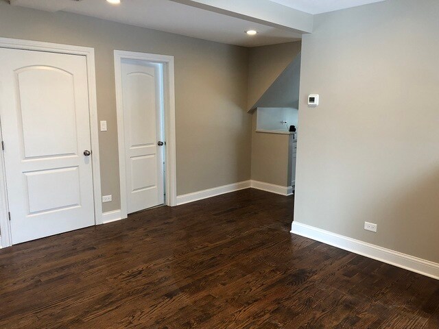 Building Photo - 1428 Wilmette Ave