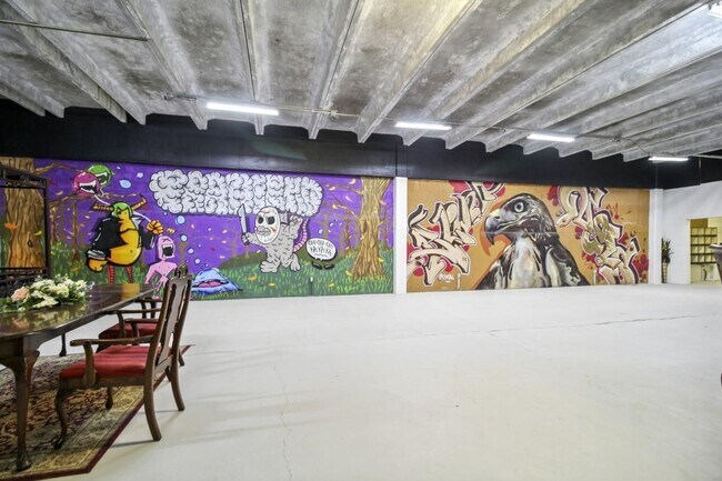 Building Photo - 55 Ormond St